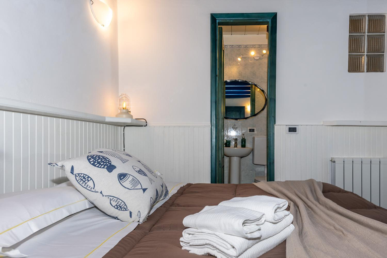 Bedroom 2, Luxury Seaview Apartments Manarola by Arbaspaa, La Spezia