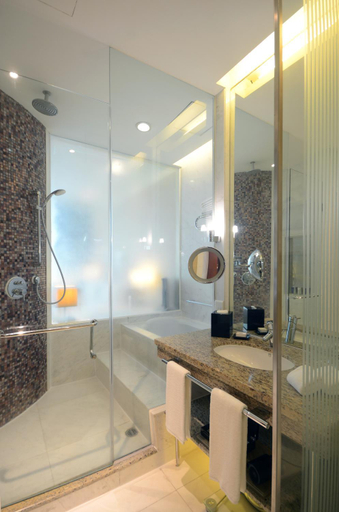 Bathroom 4