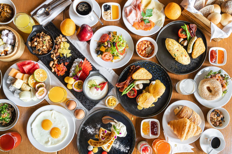 Food & Drinks 12