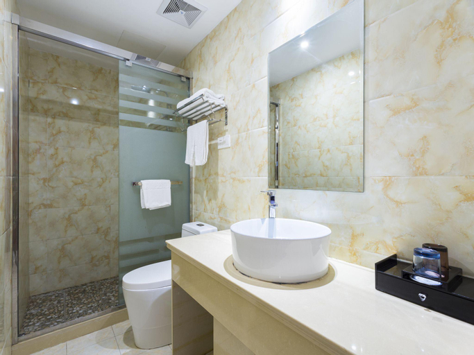 Bathroom 4