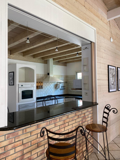 Others 5, Villa a la Plage, Landes
