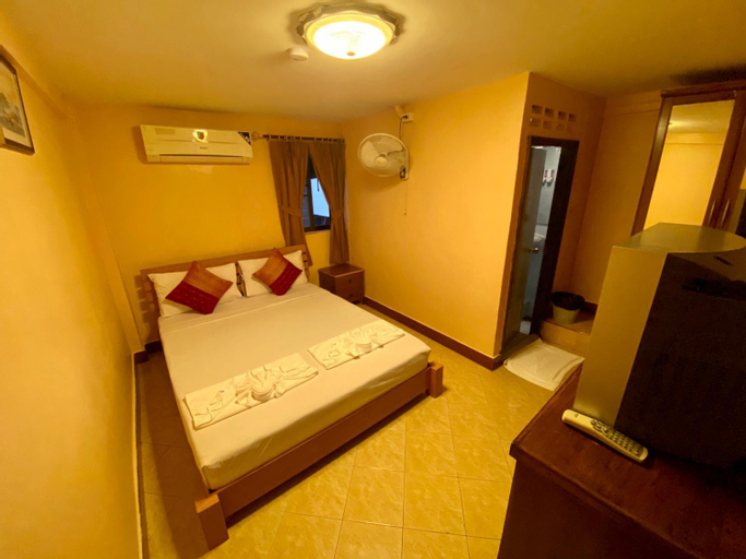 Bedroom 8