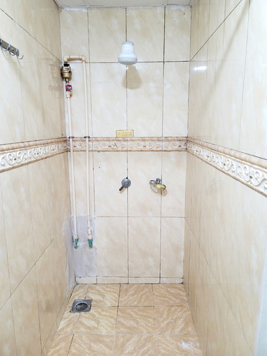 Bathroom 2, Sunrise Suites, Starehe
