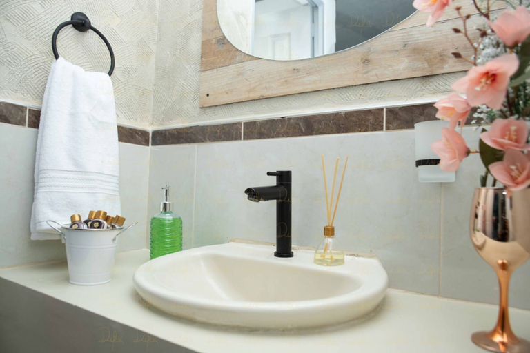 Bathroom 5, ArisSha Boutique Hotel, Yumbo