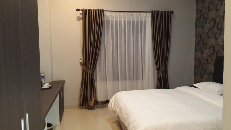 Bedroom 2, Raz Hotel & Convention By Zuzu, Medan
