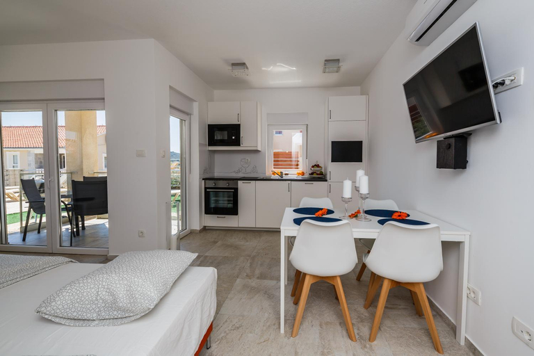 Others 4, OLEA Resort, Marina