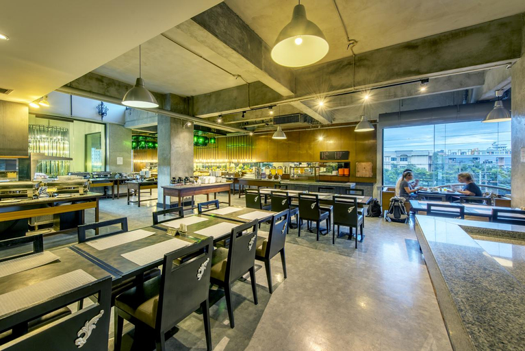 Food & Drinks 3, Graph Hotel, Huai Kwang