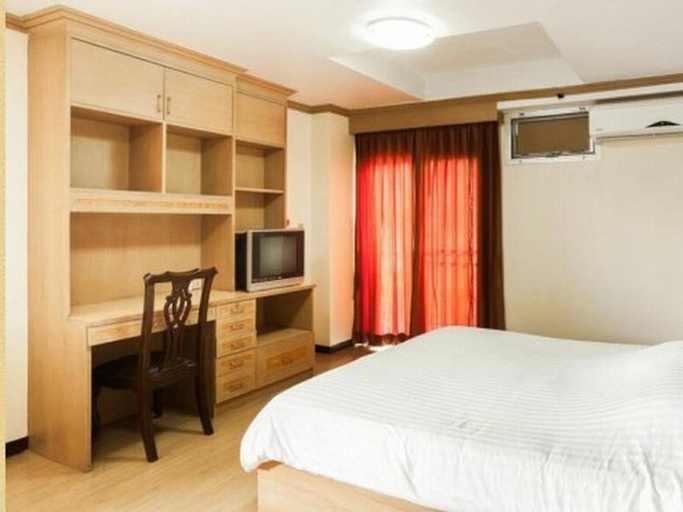 Bedroom 14