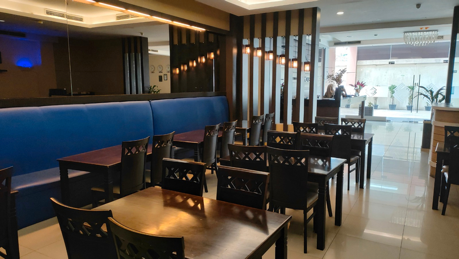 Food & Drinks 4, Raz Hotel & Convention By Zuzu, Medan