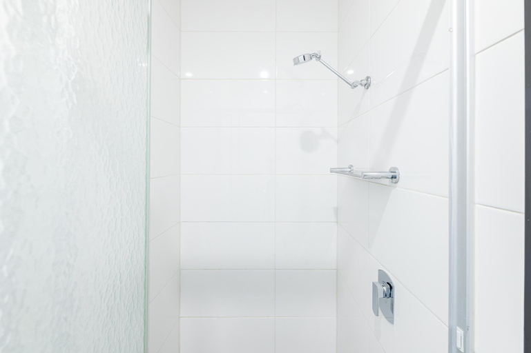 Bathroom 8