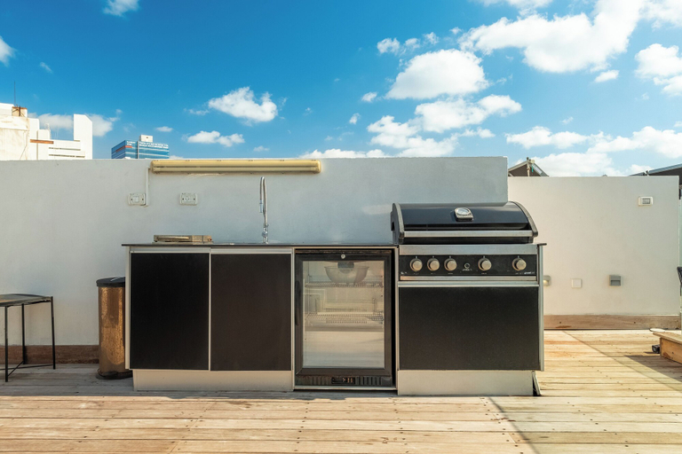 Exterior & Views, Rooftop Jacuzzi Penthouse by Sea N' Rent