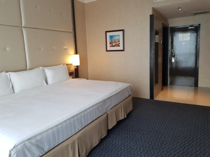 Bedroom 16