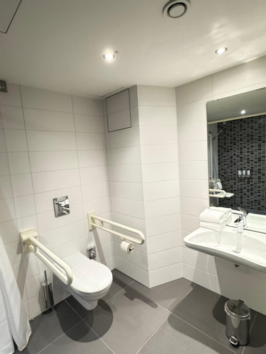 Bathroom 3