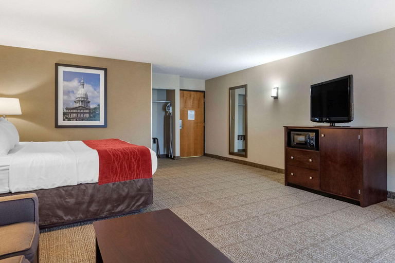 Bedroom 3, Comfort Inn Lansing West, Eaton