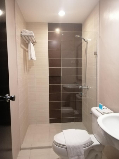 Bathroom 7