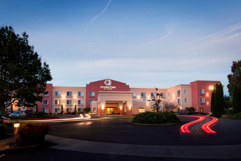 Others 3, DoubleTree by Hilton Vancouver, Washington, Clark