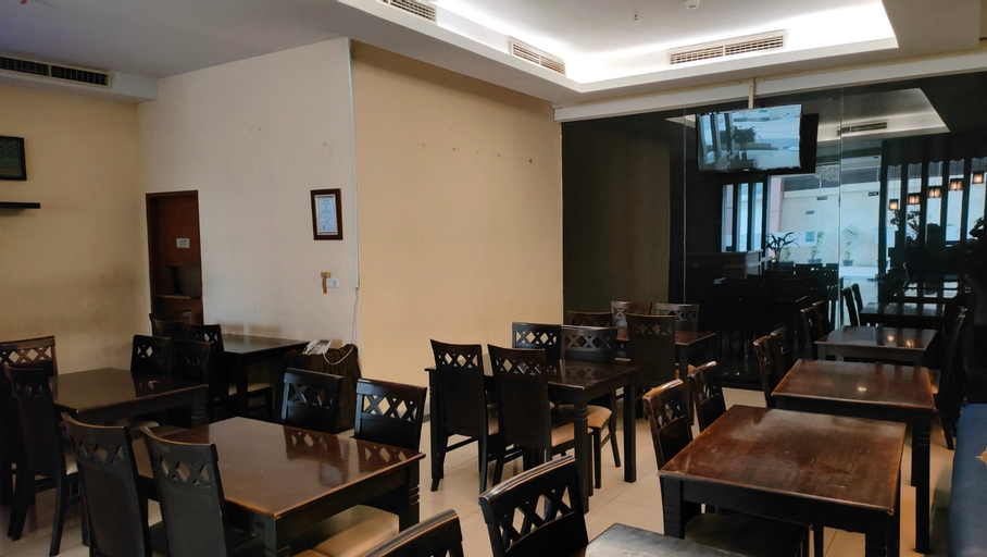 Food & Drinks 3, Raz Hotel & Convention By Zuzu, Medan