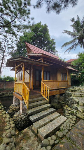 Exterior 9