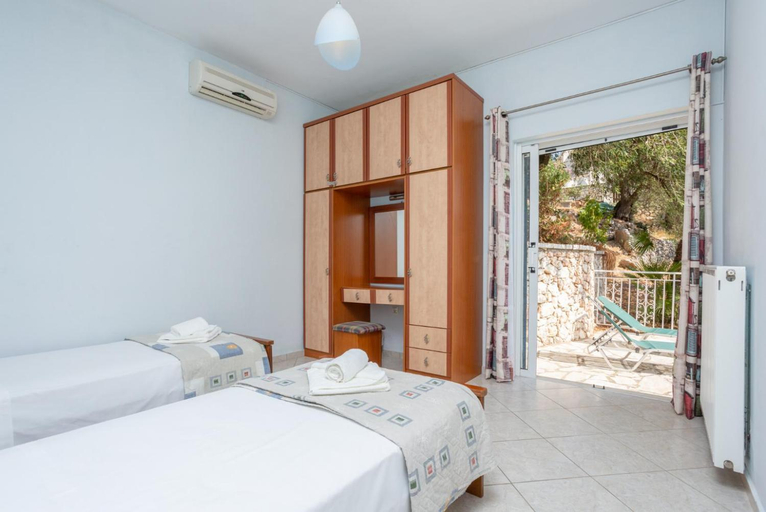 Bedroom 2, Villa Petros, Ionian Islands
