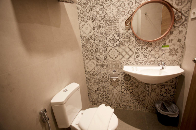 Bathroom 10
