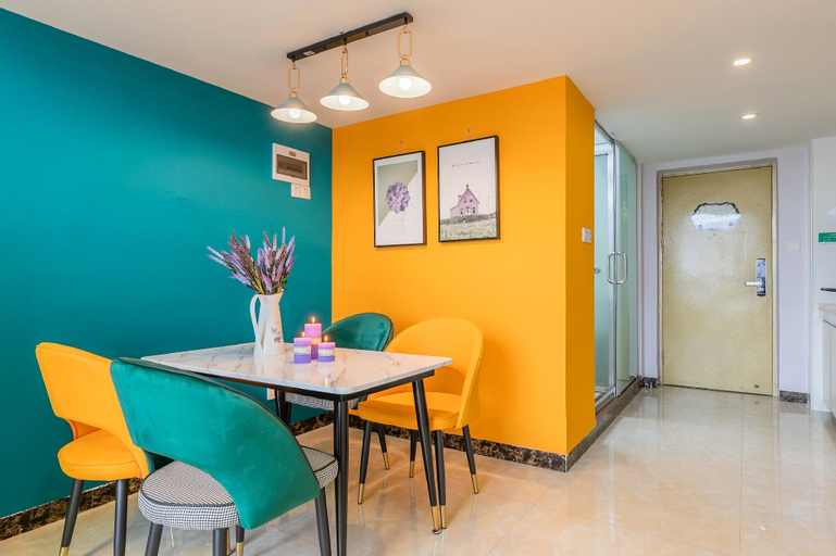 Dining Room 10
