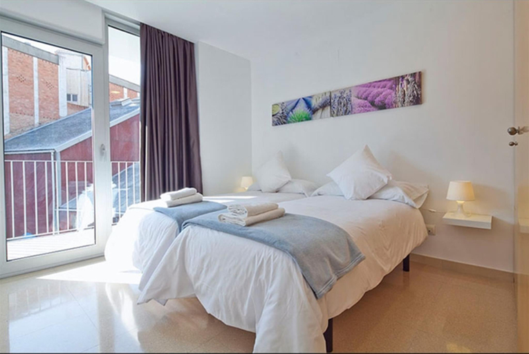 Bedroom 2, Charmsuites Nou Rambla Apartments, Barcelona