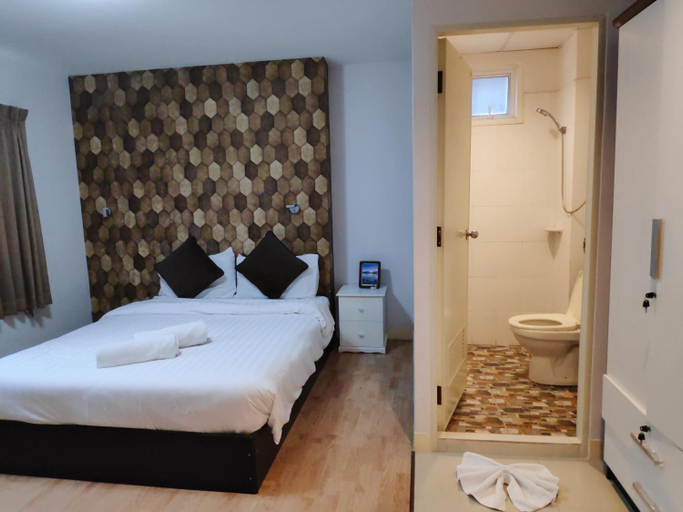 Bathroom 4, Timplace, Khlong Toey