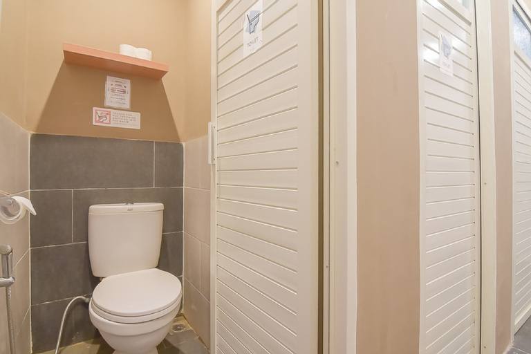 Bathroom 29