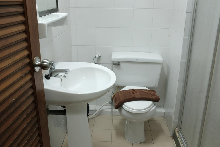 Bathroom 3