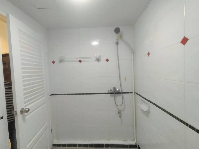 Bathroom 5, A&K Patong Hotel, Phuket Island
