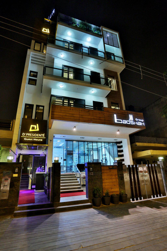 Exterior 1