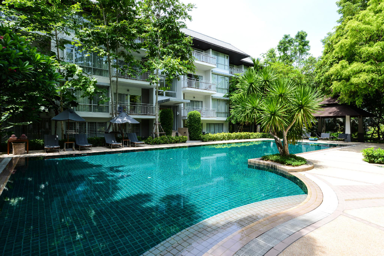 Swimming Pool 1