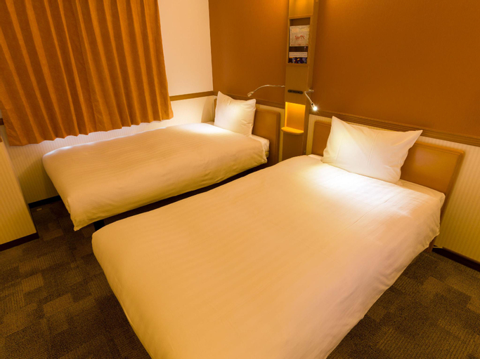 Bedroom 16