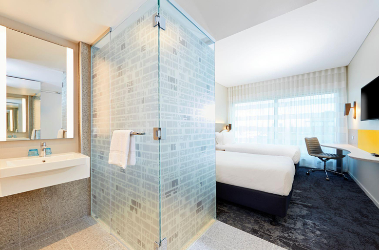 Bathroom 27