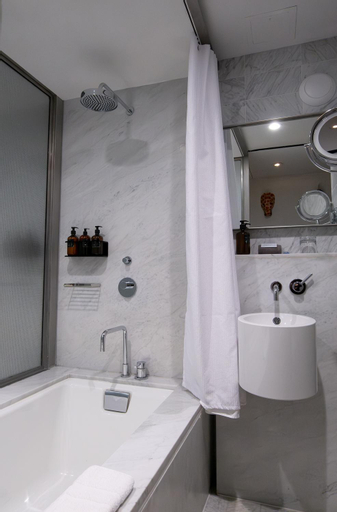 Bathroom 4