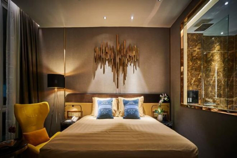 Bedroom 18