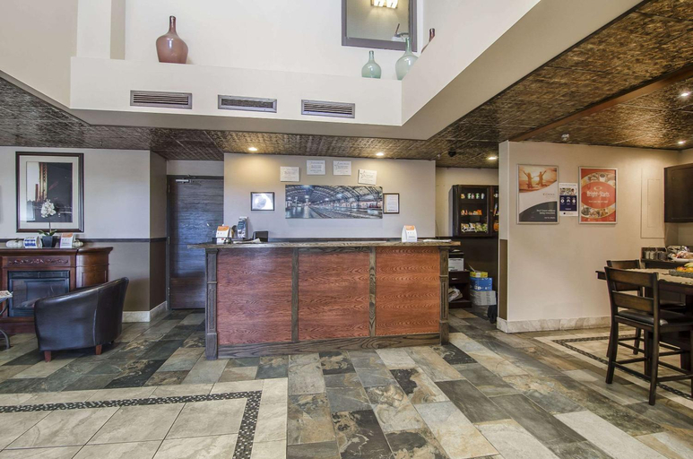 Public Area 3, Econo Lodge Lloydminster, Division No. 10