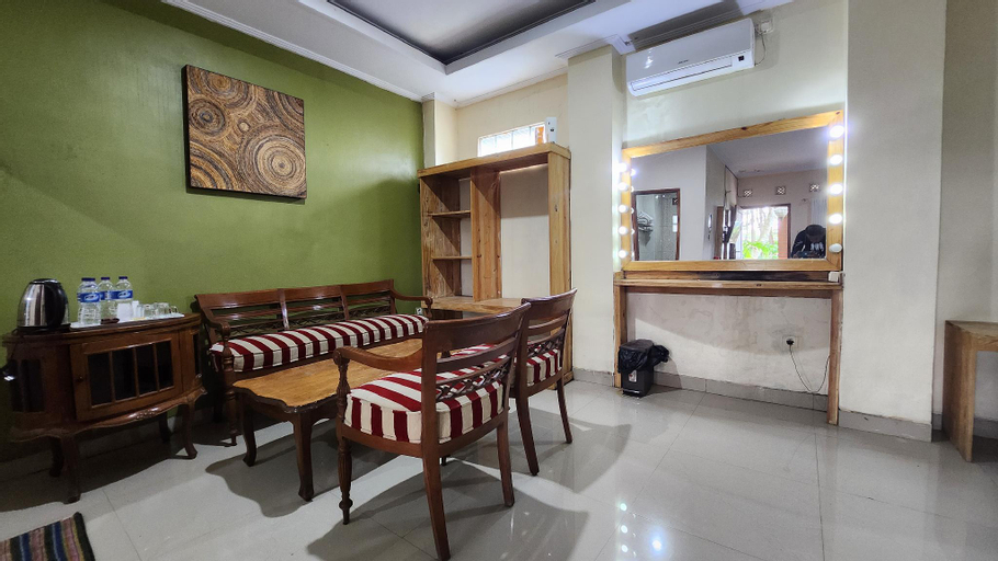 Dining Room 1