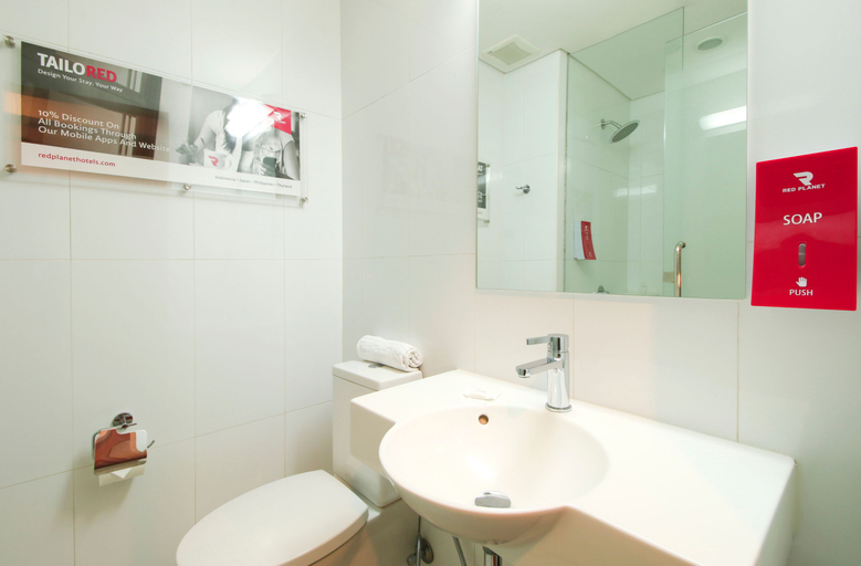 Bathroom 19