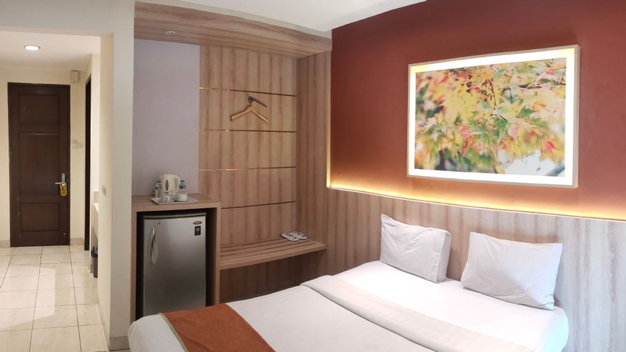 Bedroom 12