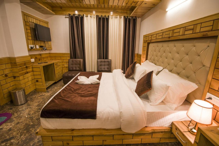 Bedroom 1, Nadi Mountain view Hotel, Kangra