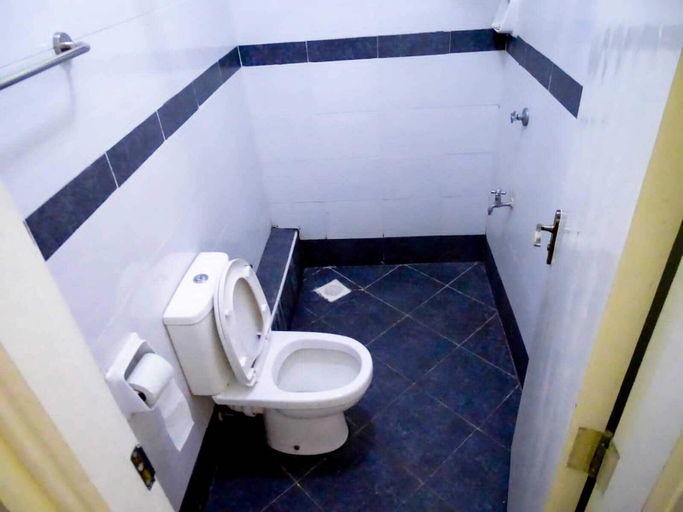 Bathroom, Lux Suites PGS Plaza Apartments Nakuru, Nakuru Town East