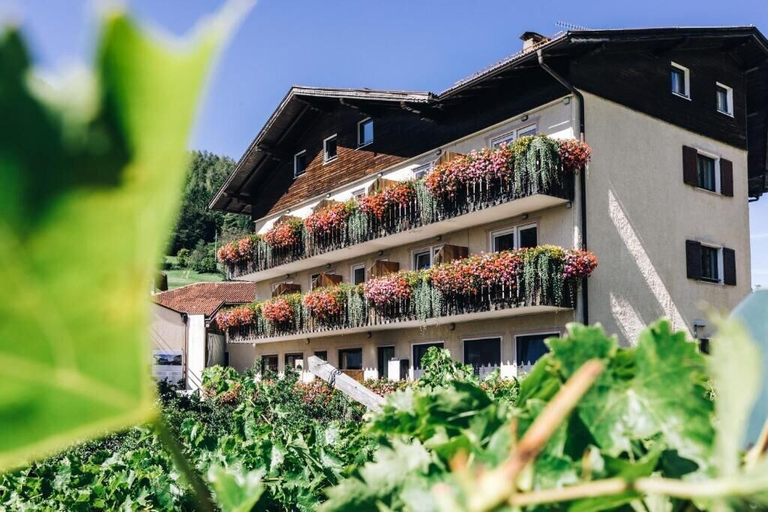 Exterior & Views 2, Hotel Schönwies, Bolzano