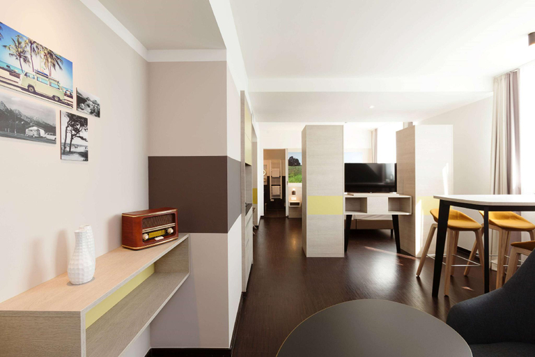 Dining Room 1