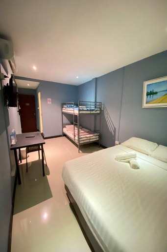 Bedroom 26