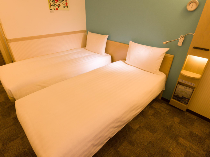 Bedroom 9