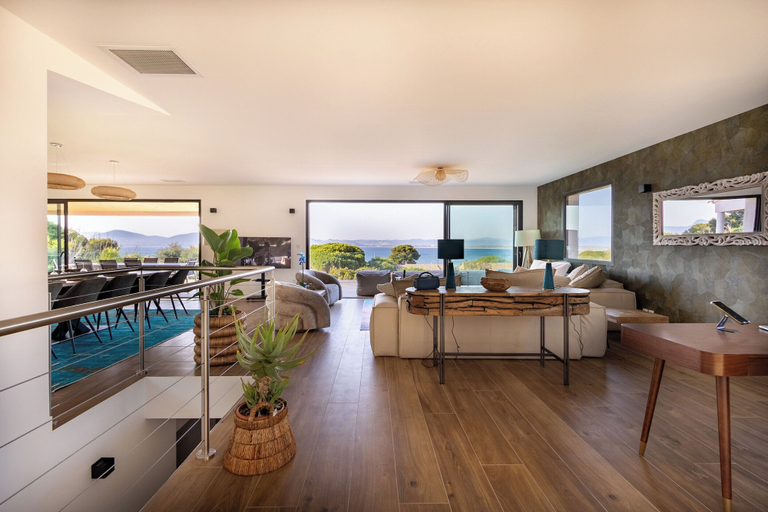 Food & Drinks 5, Villa de La Madrague – Presqu’île de Giens, Var