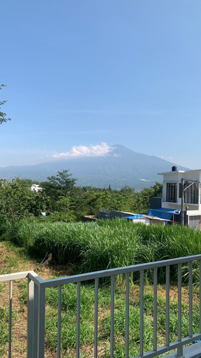 Others 4, Villa Pandhawa Gangsar, Malang