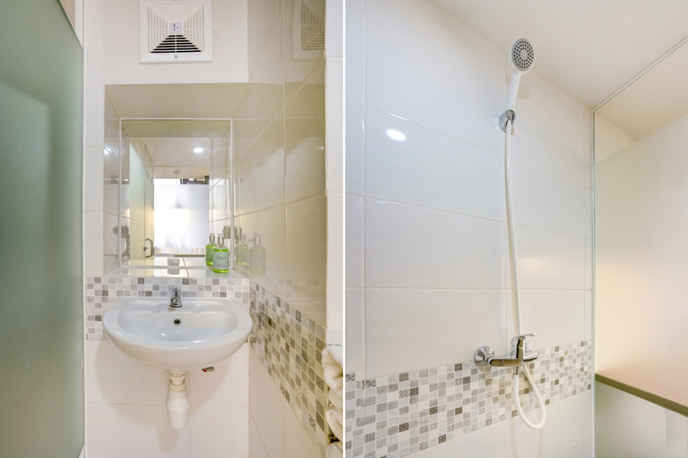 Bathroom 4, Collection O 30 Amega Crown Sub, Surabaya