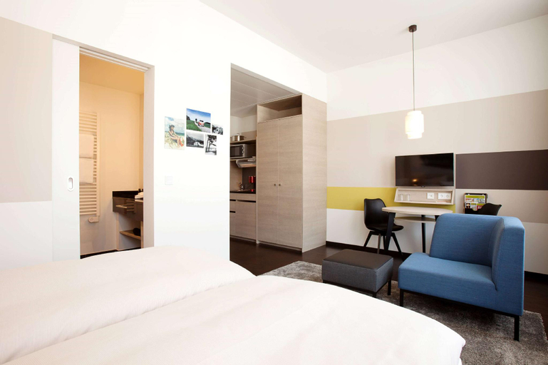 Bedroom 14